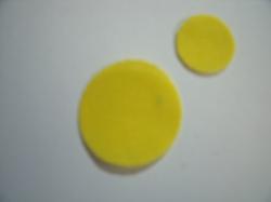 Flower Centers Round Laser Cut Appliques (Size: with FUSIBLE - 1", Color: Yellow )
