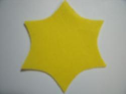 Flower Center Pointed Laser  Cut Appliques (Size: 2.25"H, Color: Yellow )
