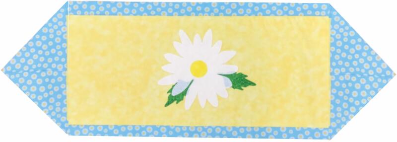 10 Minute Daisy Table Runner