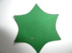 Flower Center Pointed Laser  Cut Appliques (Size: 2.25"H, Color: Green  )