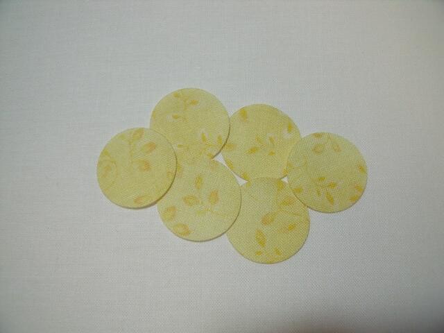 Pot 'o' Gold Die Cut Appliques (Size: with FUSIBLE - 6"W, Color: 6 Pieces of Gold Yellow Floral)